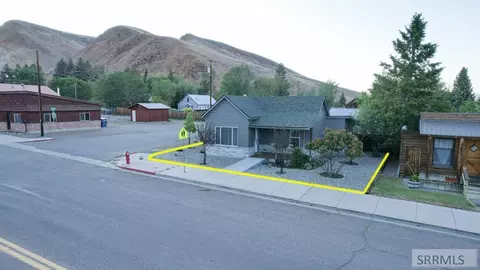 800 E Main St, Challis, ID 83226 photo 1