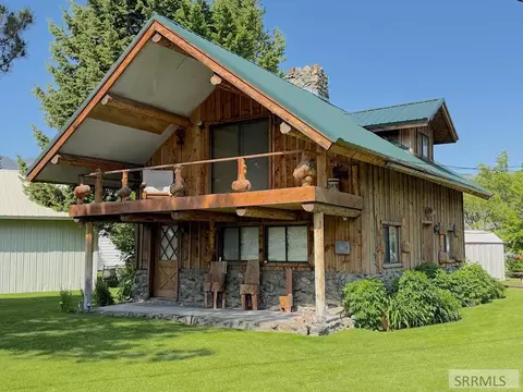 501 W Pine Ave, Mackay, ID 83251