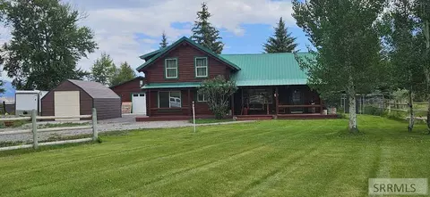 4251 Summit Dr, Mackay, ID 83251 photo 1