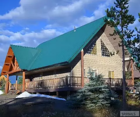 4406 Two Top Rd, Island Park, ID 83429