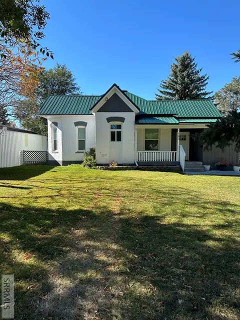 182 S 1st W, Rigby, ID 83442 photo 1