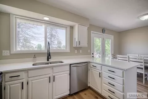 Kitchen - 3815 E 200 N, Rigby, ID 83442 photo 2 of 3