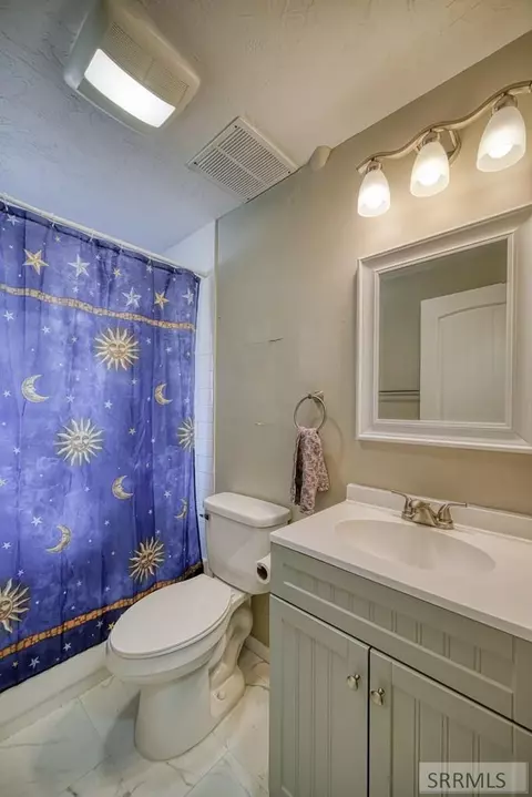 Bath - 3815 E 200 N, Rigby, ID 83442 photo 3 of 3