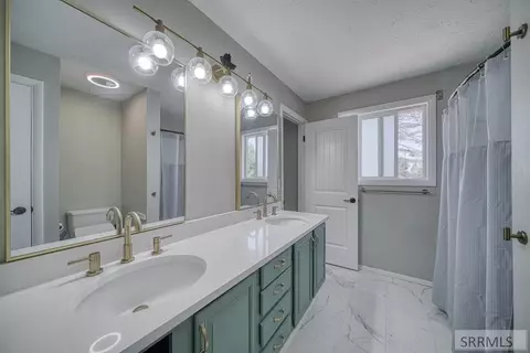 Bath - 3815 E 200 N, Rigby, ID 83442 photo 1 of 3