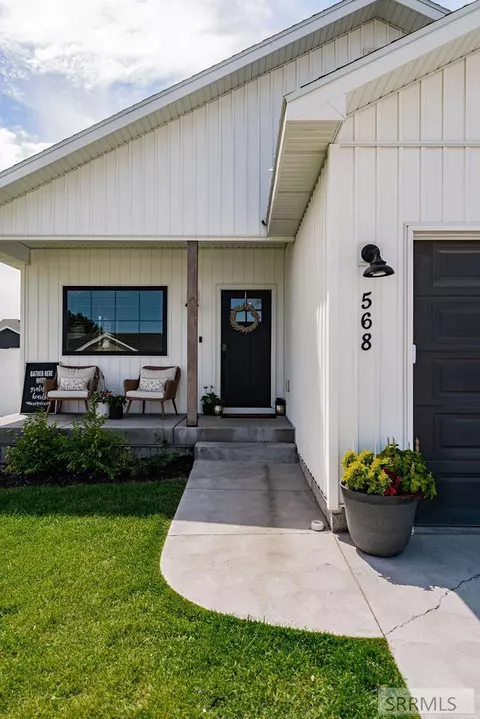 568 Washington Loop, Rigby, ID 83442 photo 1