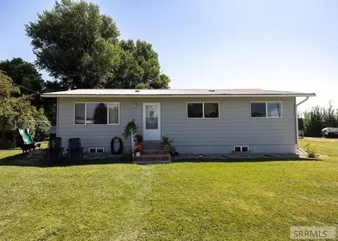 817 N 685 E, Basalt, ID 83218