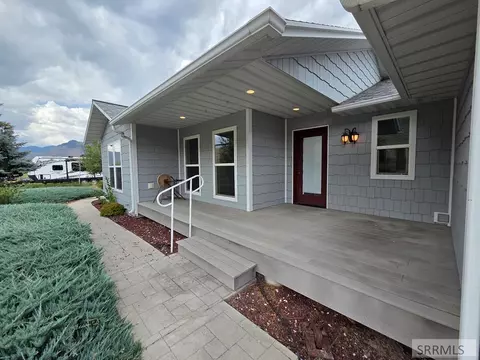 38 Riverview Rd, Salmon, ID 83467 photo 1