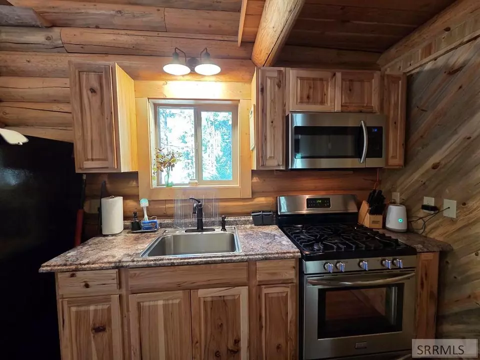Kitchen - 3361 N Hwy 93, Gibbonsville, ID 83463 photo 1 of 1