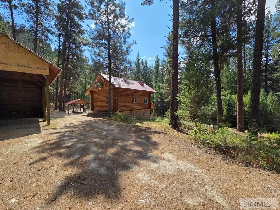 Exterior - 3361 N Hwy 93, Gibbonsville, ID 83463 photo 18 of 35