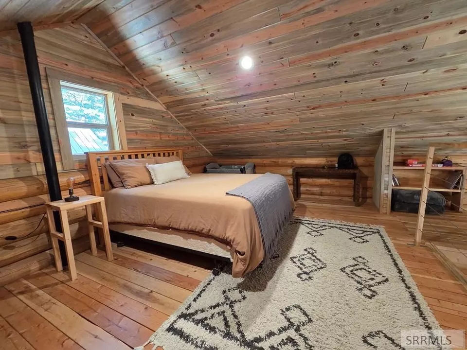 Bedroom - 3361 N Hwy 93, Gibbonsville, ID 83463 photo 6 of 7