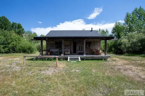 Exterior - 9885 Challis Creek Rd, Challis, ID 83226 photo 1 of 11