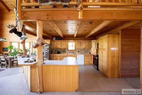 Kitchen - 9885 Challis Creek Rd, Challis, ID 83226 photo 3 of 4