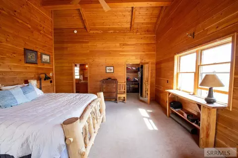 Bedroom - 9885 Challis Creek Rd, Challis, ID 83226 photo 4 of 5