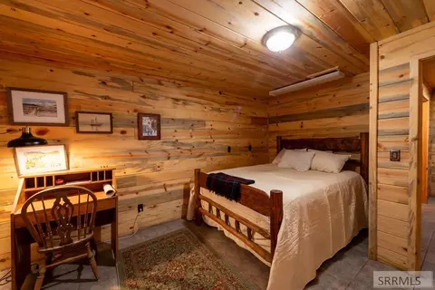 Bedroom - 9885 Challis Creek Rd, Challis, ID 83226 photo 5 of 5