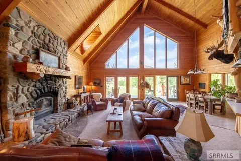 Living - 9885 Challis Creek Rd, Challis, ID 83226 photo 1 of 4