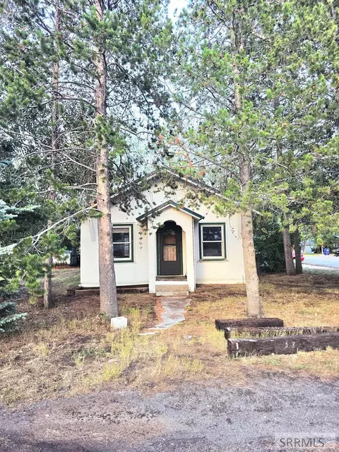 940 S 1st E, Saint Anthony, ID 83445 photo 1