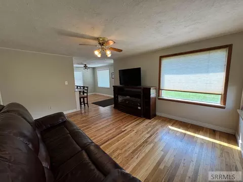 Living - 65 E 2nd N, Rexburg, ID 83440 photo 2 of 4