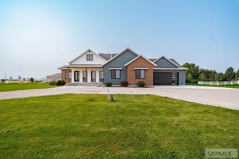 853 E 1430 N, Shelley, ID 83274