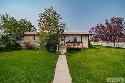 2 S 1000 W, Blackfoot, ID 83221