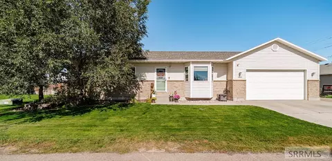 135 N 5th W, Rexburg, ID 83440 photo 1