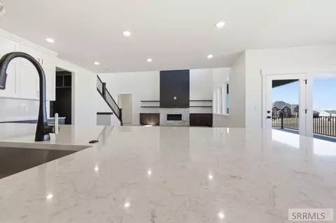 Kitchen - 609 Hillside Dr, Rexburg, ID 83440 photo 4 of 7