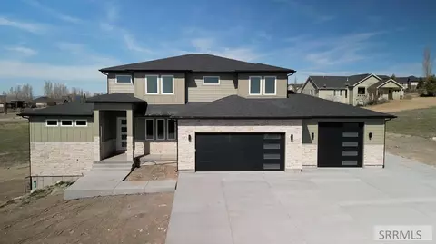 Exterior - 609 Hillside Dr, Rexburg, ID 83440 photo 2 of 8