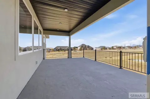 Exterior - 609 Hillside Dr, Rexburg, ID 83440 photo 5 of 8