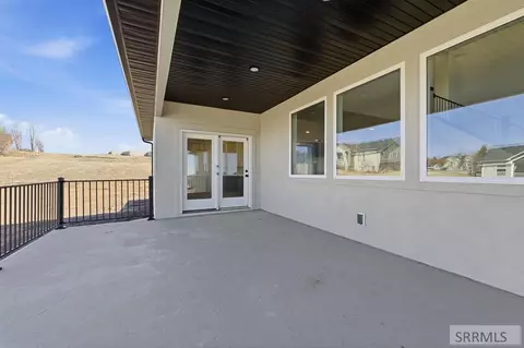 Exterior - 609 Hillside Dr, Rexburg, ID 83440 photo 6 of 8