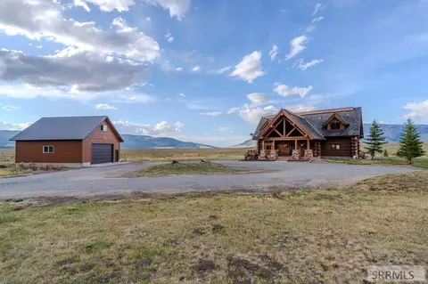 3745 Fisher Pointe Dr, Island Park, ID 83429