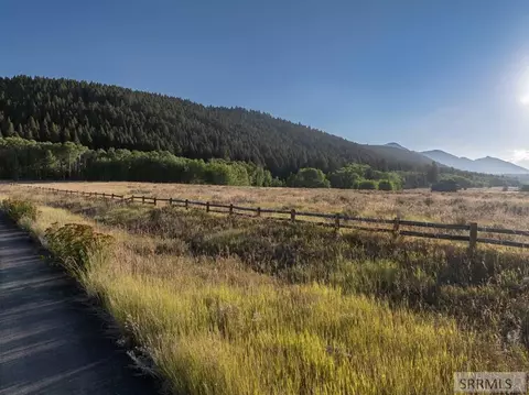3735 Fisher Pointe Dr, Island Park, ID 83429