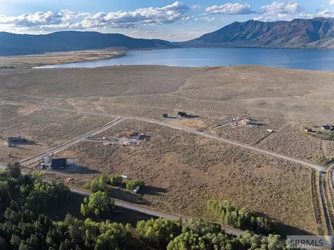 3740 Fisher Pointe Dr, Island Park, ID 83429
