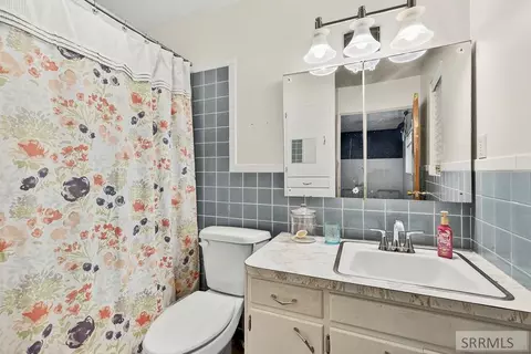 Bath - 138 N 4100 E, Rigby, ID 83442 photo 2 of 3