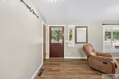 Entry Way - 138 N 4100 E, Rigby, ID 83442 photo 1 of 2