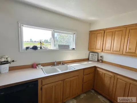 Kitchen - 499 N 400 E, Firth, ID 83236 photo 2 of 3