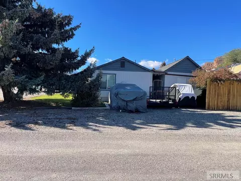 Exterior - 240 E Valley Ave, Challis, ID 83226 photo 5 of 5