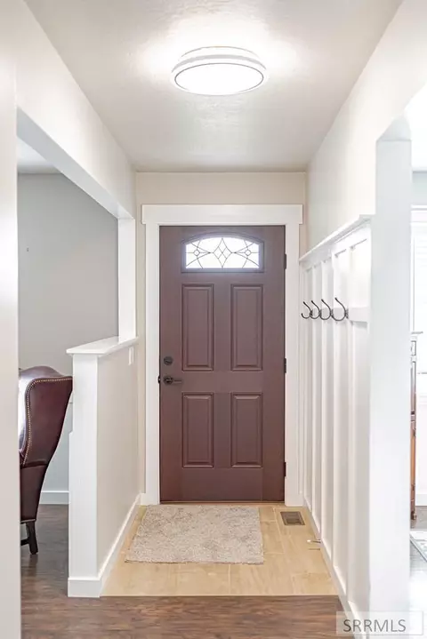 Entry Way - 4665 E Bailey Ln, Ammon, ID 83406 photo 3 of 3