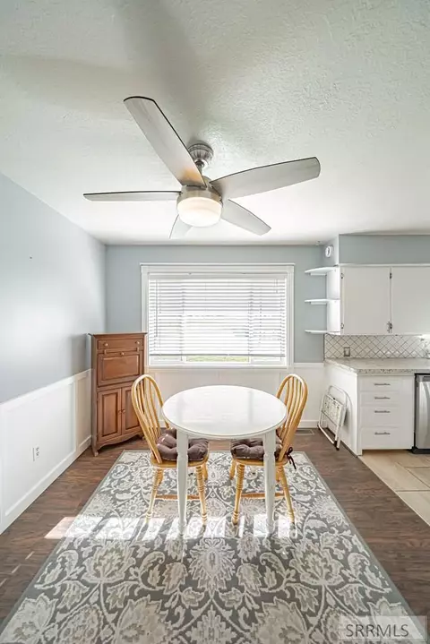 Dining - 4665 E Bailey Ln, Ammon, ID 83406 photo 2 of 2