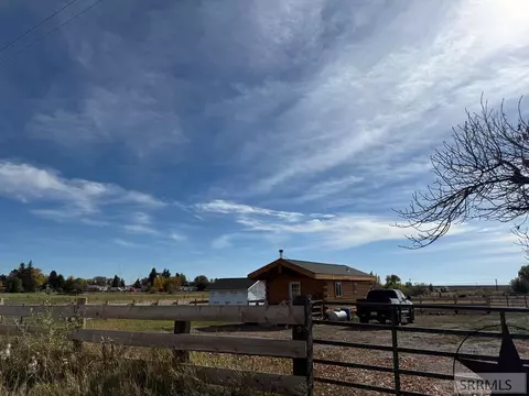 1225 E 800 N, Richfield, ID 83349