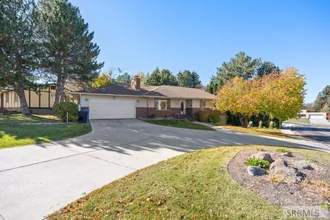 410 Maple Dr, Rexburg, ID 83440 photo 1
