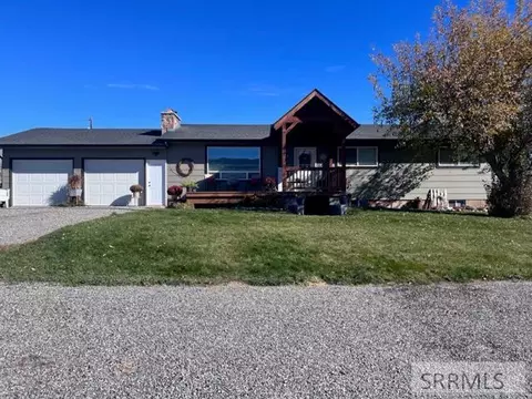 50 Bowman Ln, Salmon, ID 83467
