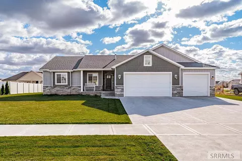 5082 E Nelson Dr, Iona, ID 83427
