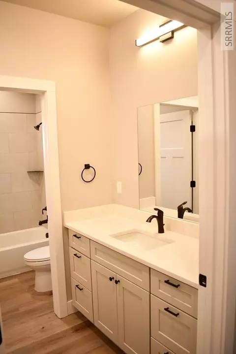 Bath - 1825 E 170 N, Rexburg, ID 83440 photo 1 of 4