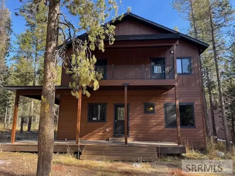 3876 Rainbow Dr, Island Park, ID 83429