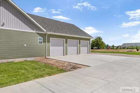 Exterior - 4148 E 82 N, Rigby, ID 83442 photo 6 of 10