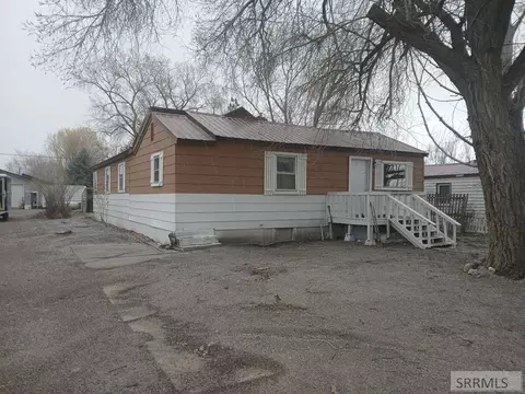 683 W Decoria Ave, Arco, ID 83213