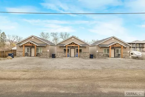 315 Riverfront Dr, Salmon, ID 83467