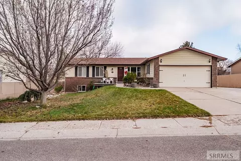 134 Plateau Dr, Pocatello, ID 83204