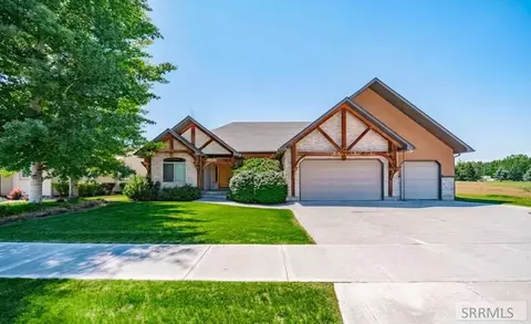 5035 Shadow Creek Dr, Idaho Falls, ID 83401