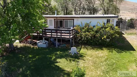 900 Challis Creek Rd, Challis, ID 83226