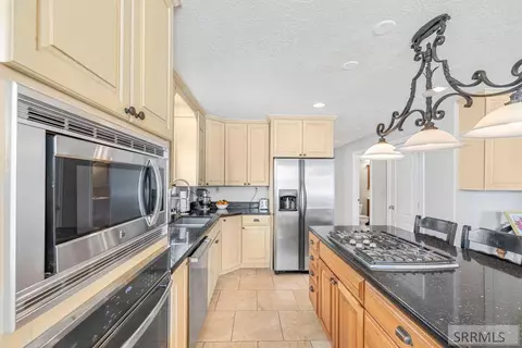 Kitchen - 4106 E 67 N, Rigby, ID 83442 photo 3 of 4